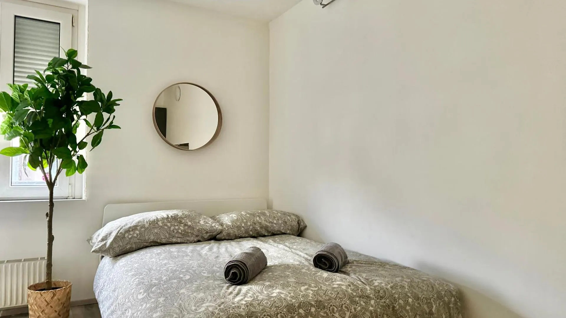 Apartment Cosy Schoenbrunn Suites - Free Underground Parking Vienna